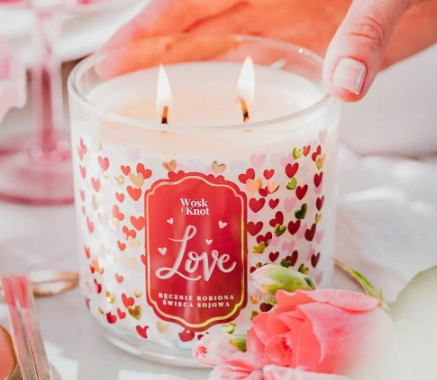WIK367 Wosk i Knot Świeca sojowa LOVE (Toskańska Winiarnia) 350g 400ml duża.png
